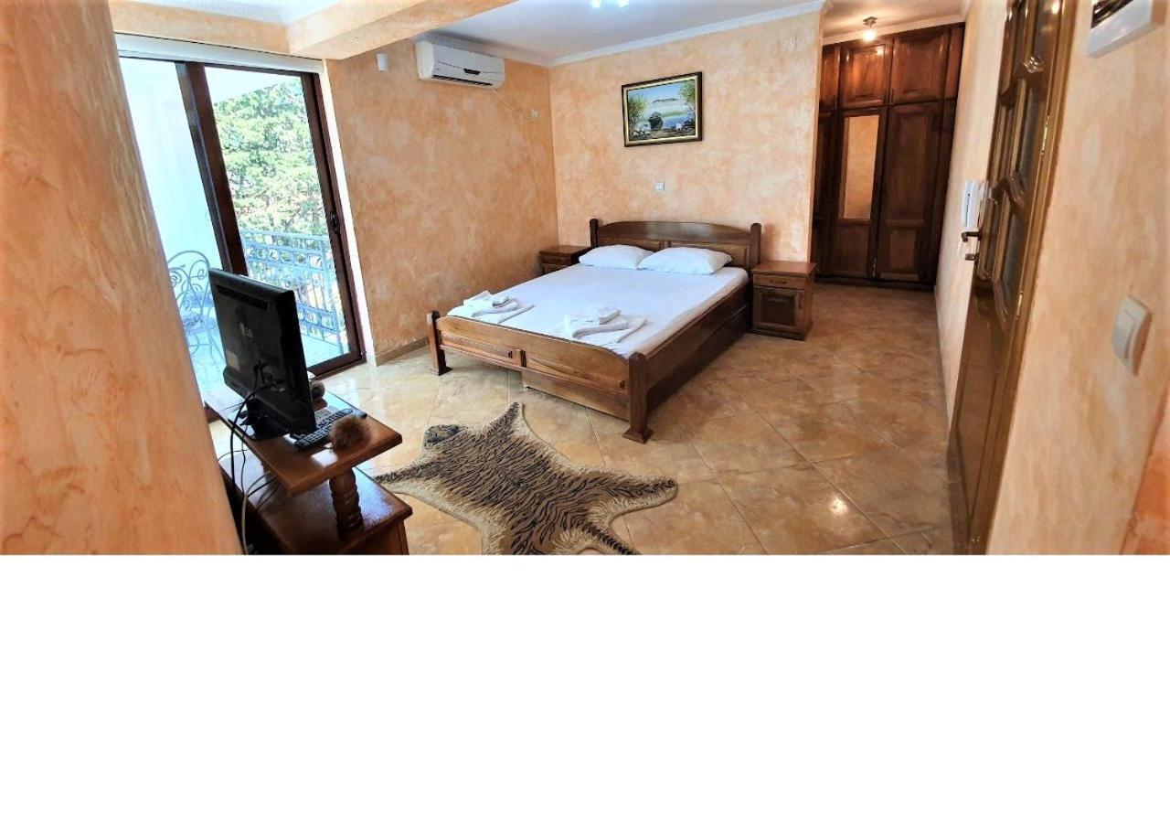 Villa M Dobra Voda Buitenkant foto