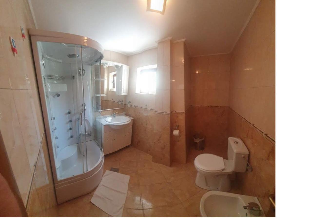 Villa M Dobra Voda Buitenkant foto
